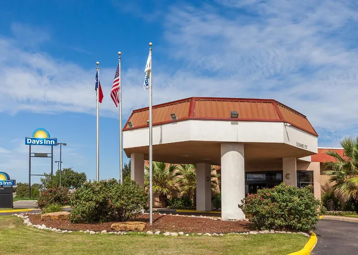 Days Inn By Wyndham Sherman