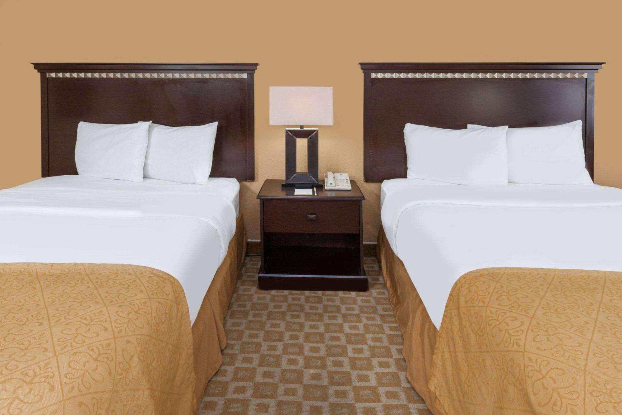 Days By Wyndham Motel 2*